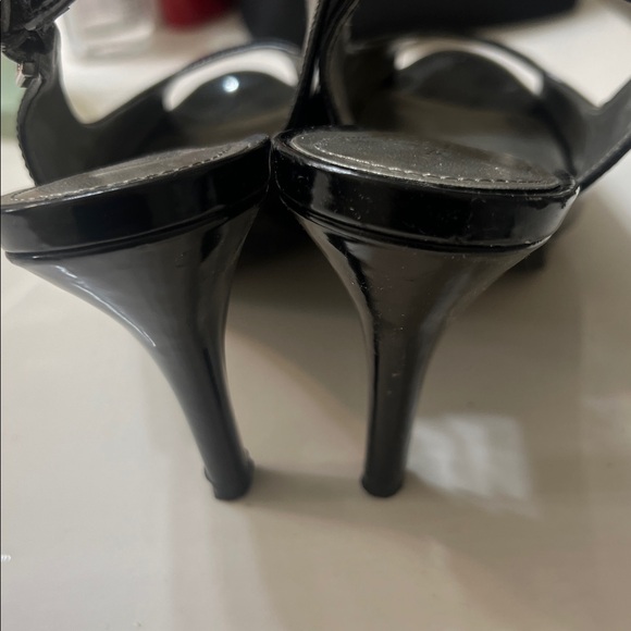Worthington Glossy Black Slingback Heels size 8 - Picture 3 of 4